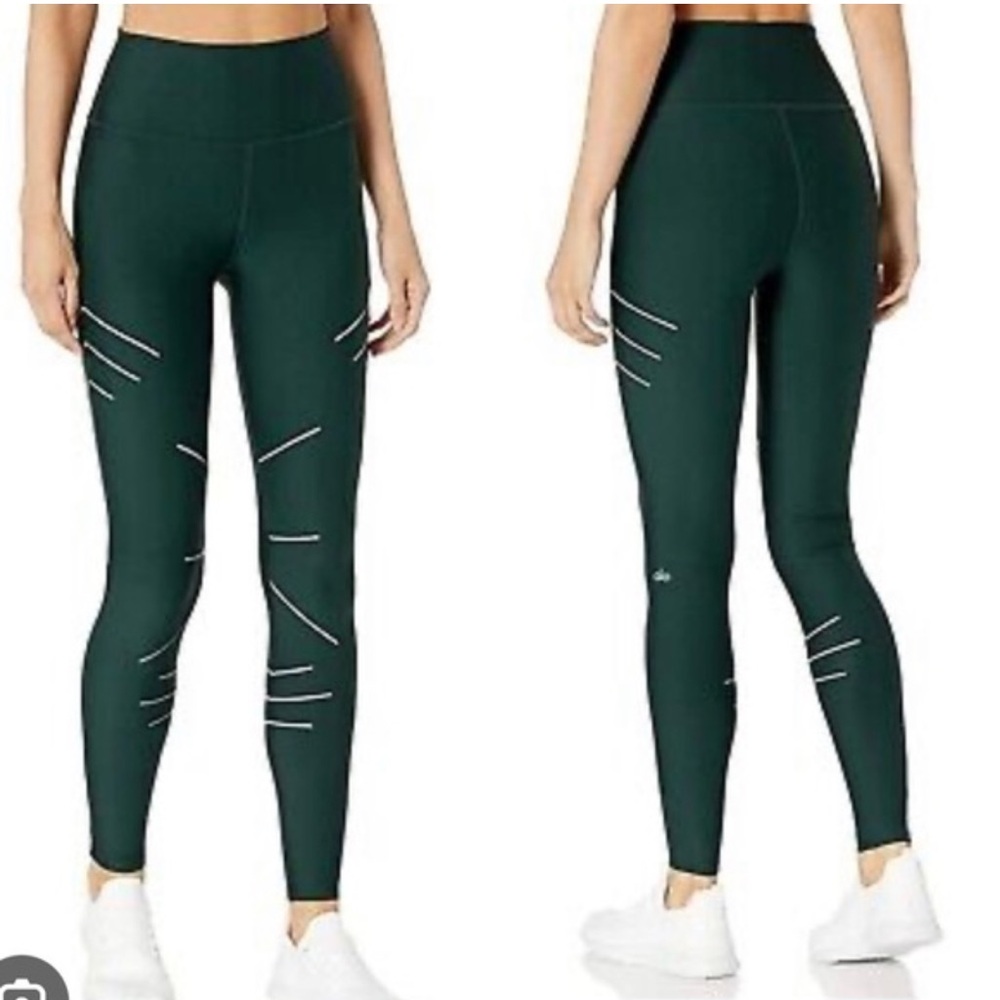 ALO Yoga Sequence Reflective Leggings in Forest Green